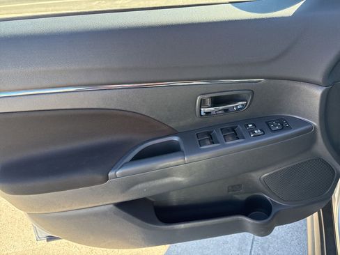 Used 2025 Mitsubishi Outlander Sport ES image 20