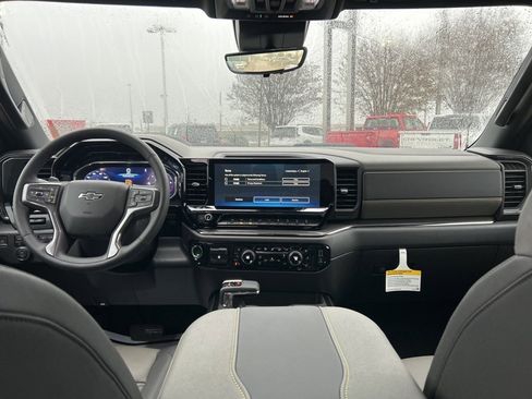 Used 2025 Chevrolet Silverado 1500 ZR2 w/ Technology Package image 12