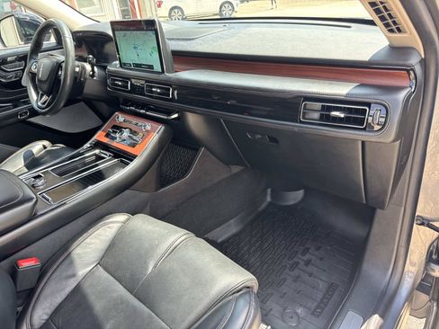 Used 2022 Lincoln Aviator Reserve w/ Equipment Group 201A AWD/4WD image 13