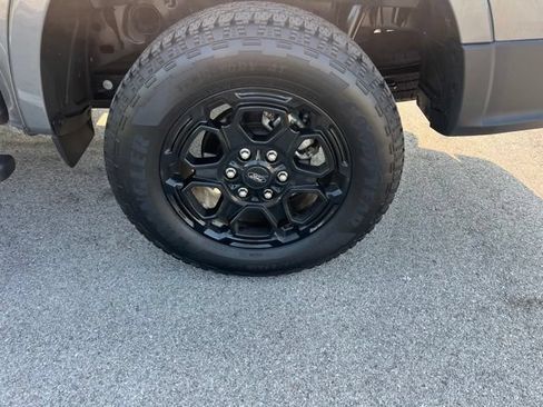 Used 2025 Ford Ranger XLT w/ Equipment Group 301A High AWD/4WD image 14