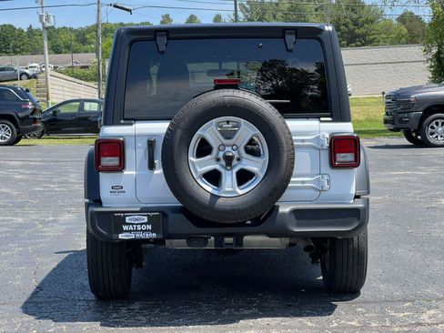 Used 2023 Jeep Wrangler Unlimited Sport AWD/4WD image 44