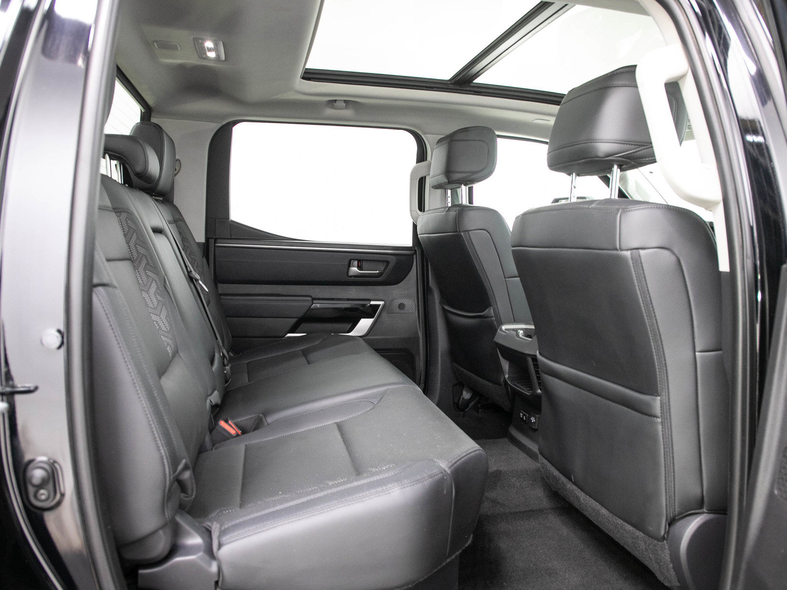 Used 2023 Toyota Tundra Limited AWD/4WD image 13