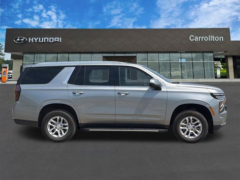 Used 2025 Chevrolet Tahoe LT AWD/4WD image 4