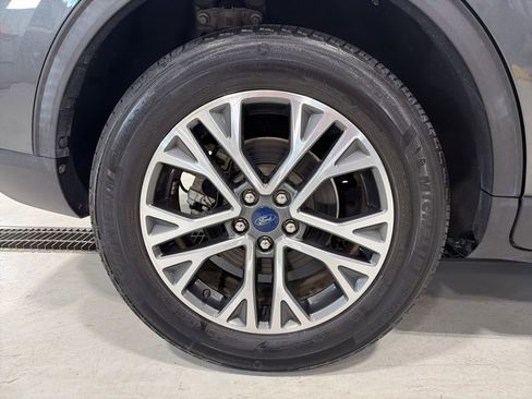 Used 2020 Ford Escape SEL FWD image 11