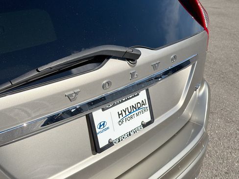 Used 2015 Volvo XC60 T5 Platinum image 11