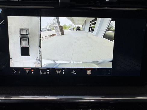 Used 2024 GMC Sierra 1500 Denali w/ Denali Reserve Package AWD/4WD image 20