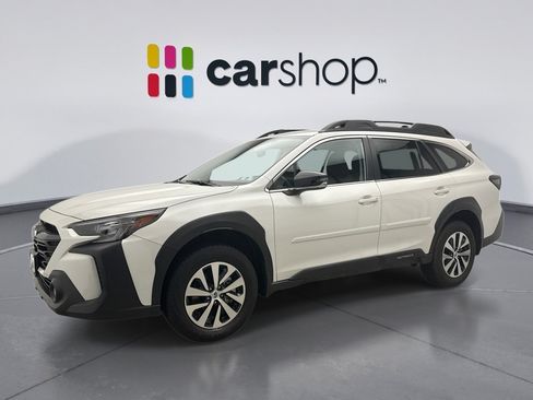 Used 2025 Subaru Outback Premium AWD/4WD image 1