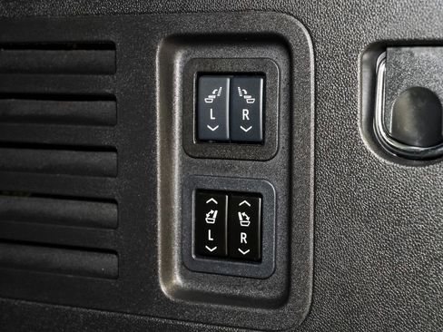 Used 2024 GMC Acadia Denali w/ Super Cruise Package image 37