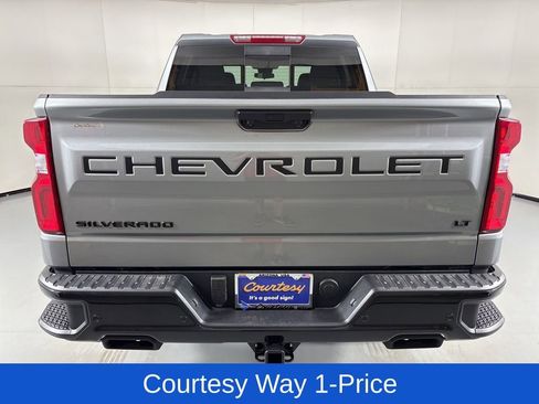 Used 2026 Chevrolet Silverado 1500 LT Trail Boss w/ LT Trail Boss Premium Package AWD/4WD image 9