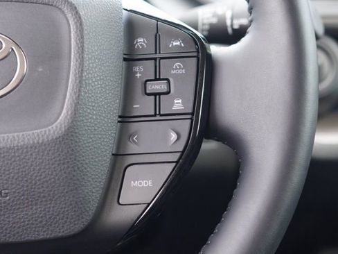 Used 2023 Toyota Prius XLE FWD image 21