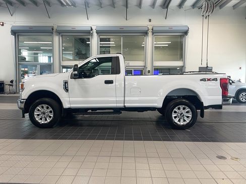 Used 2022 Ford F250 XLT w/ XLT Value Package AWD/4WD image 4