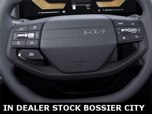 New 2025 Kia K4 LXS image 22