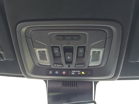 Used 2024 GMC Sierra 3500 Denali Ultimate image 24