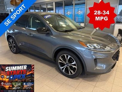 Used 2022 Ford Escape SE w/ SE Sport Appearance Package