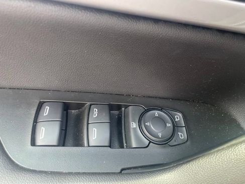 Used 2022 Chevrolet Blazer LT FWD image 11