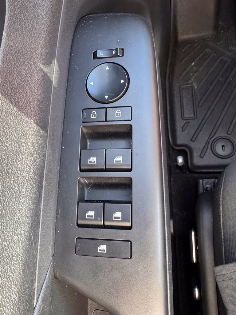 Used 2025 Hyundai Kona SEL AWD/4WD image 21