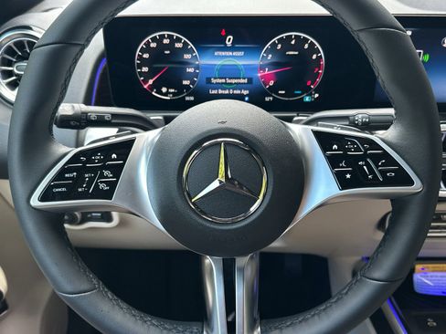 New 2026 Mercedes-Benz GLB 250 4MATIC image 23