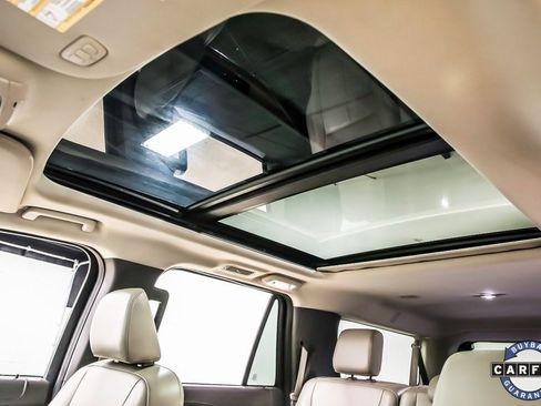 Used 2021 Ford Expedition Max XLT image 16