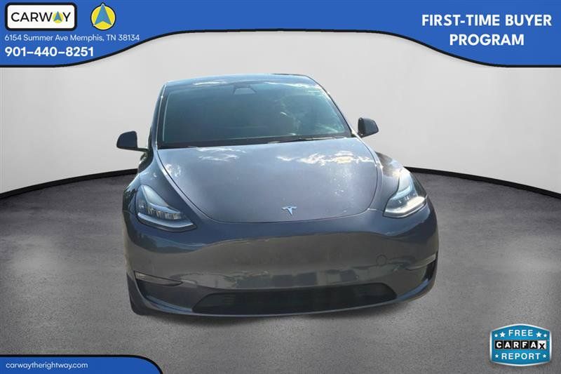 Used 2022 Tesla Model Y Long Range AWD/4WD image 3