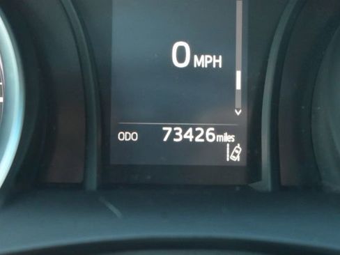 Used 2018 Toyota Camry FWD image 15