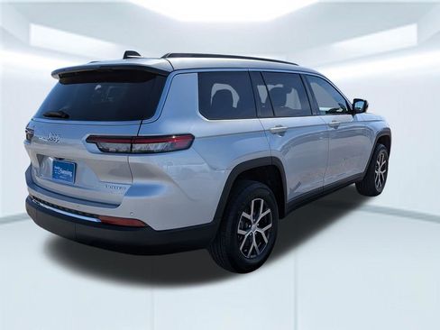 New 2025 Jeep Grand Cherokee L Limited RWD image 7