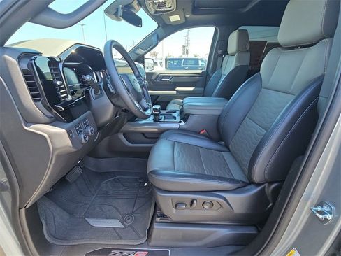 Used 2023 Chevrolet Silverado 1500 ZR2 image 20