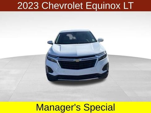 Used 2023 Chevrolet Equinox LT FWD image 2