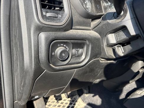 Used 2019 RAM 2500 Tradesman AWD/4WD image 17