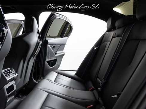 Used 2025 BMW M5 w/ Carbon Package AWD/4WD image 60