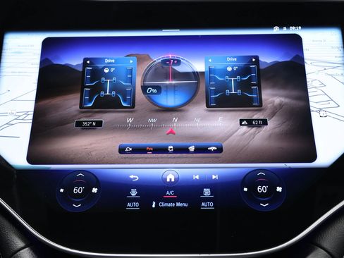 Used 2023 Mercedes-Benz EQS 580 4MATIC SUV image 34