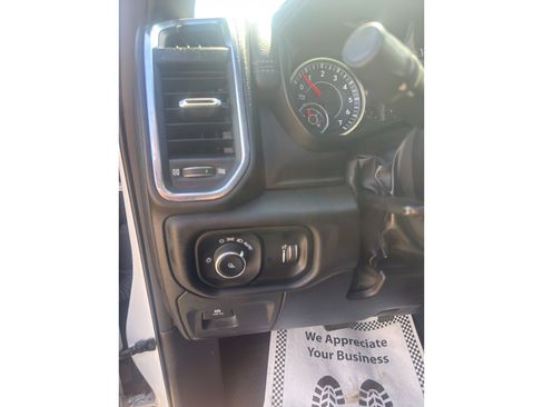 Used 2024 RAM 1500 Laramie image 25