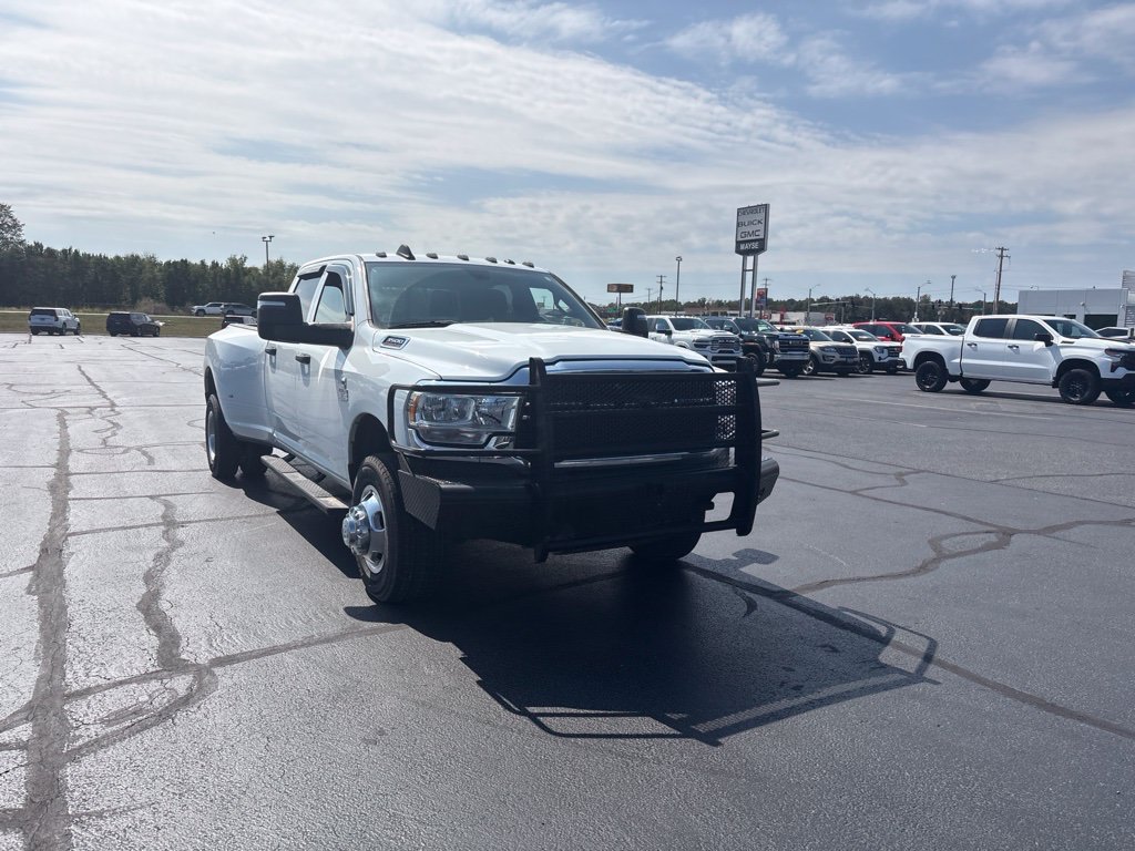 Used 2023 RAM 3500 Tradesman AWD/4WD image 8