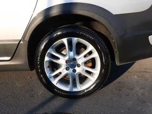 Used 2016 Volvo XC70 T5 Platinum image 22