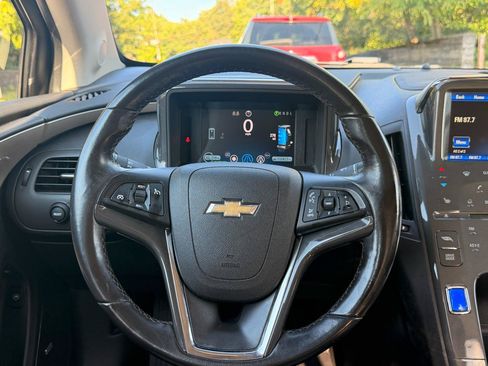Used 2012 Chevrolet Volt Premium w/ Premium Trim Package FWD image 23