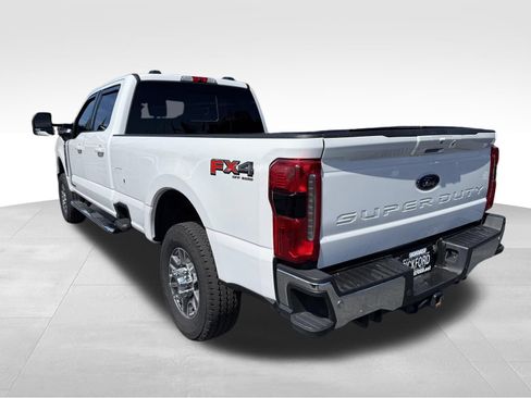 Used 2023 Ford F350 Lariat AWD/4WD image 8