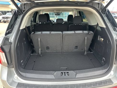 Certified 2025 Ford Explorer Active RWD image 16