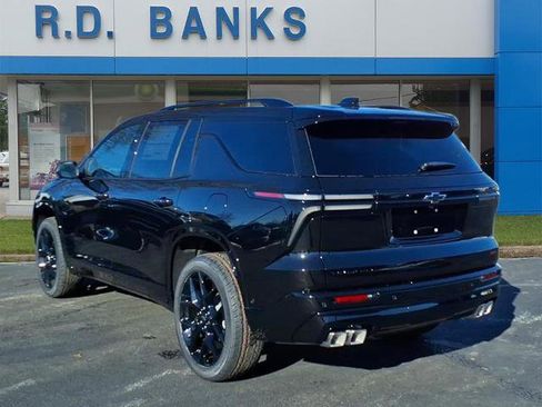 New 2026 Chevrolet Traverse RS w/ LPO, Floor Liner Package FWD image 3