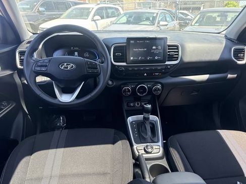 Certified 2026 Hyundai Venue SEL FWD image 12