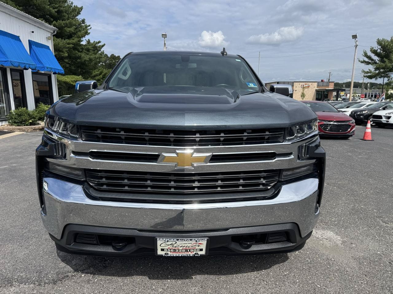 Used 2020 Chevrolet Silverado 1500 LT w/ All-Star Edition AWD/4WD image 2