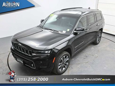 Used 2024 Jeep Grand Cherokee L Overland w/ Trailer Tow Package image 24