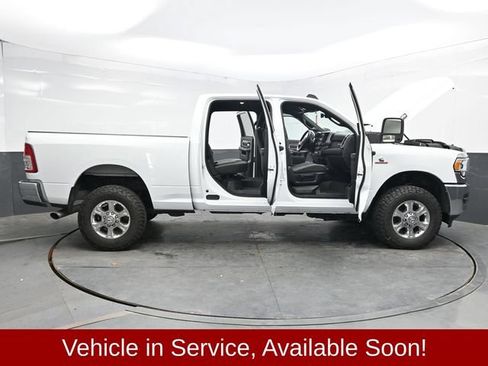 Used 2024 RAM 2500 Big Horn AWD/4WD image 43