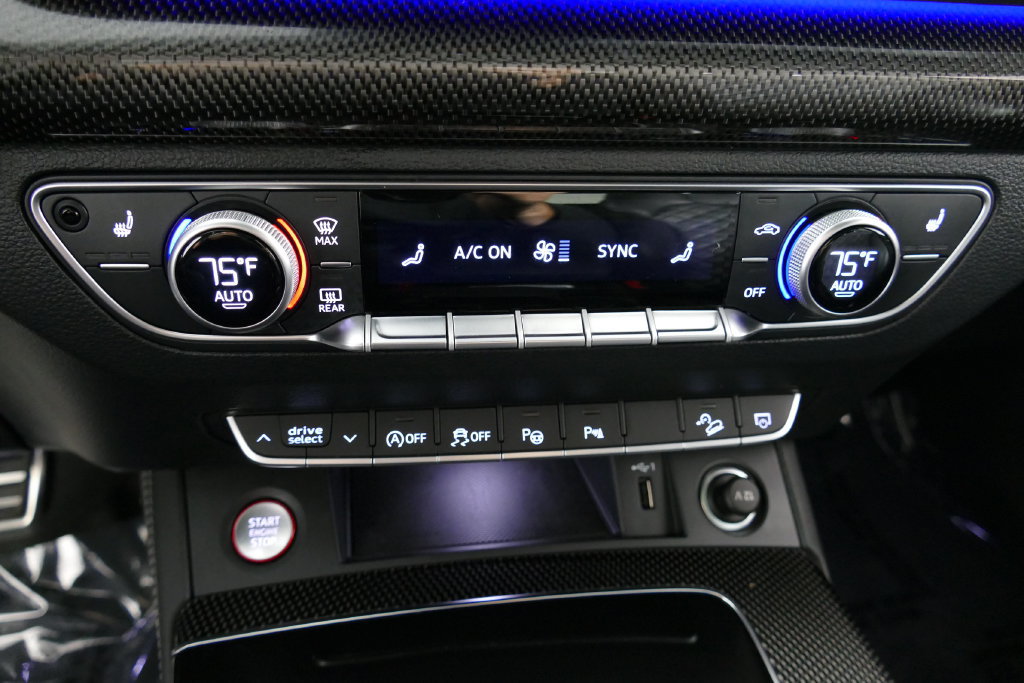 Used 2023 Audi SQ5 Prestige AWD/4WD image 21