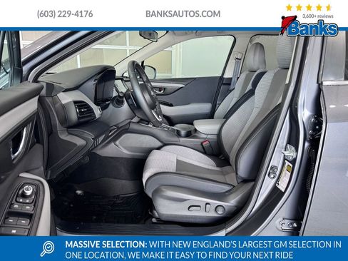 Used 2025 Subaru Outback Premium image 8