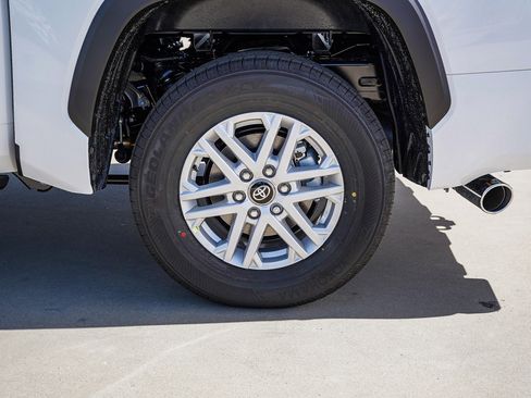 New 2026 Toyota Tundra SR5 image 8