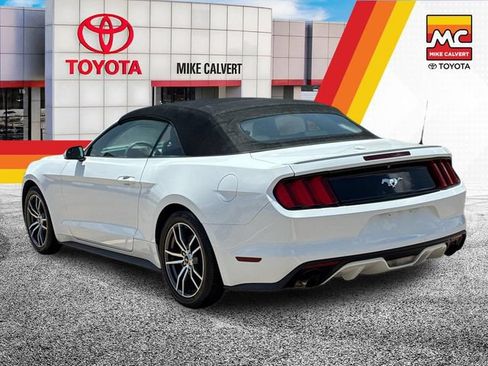 Used 2017 Ford Mustang Premium RWD image 3