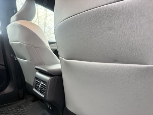 Used 2025 Toyota Camry SE image 34