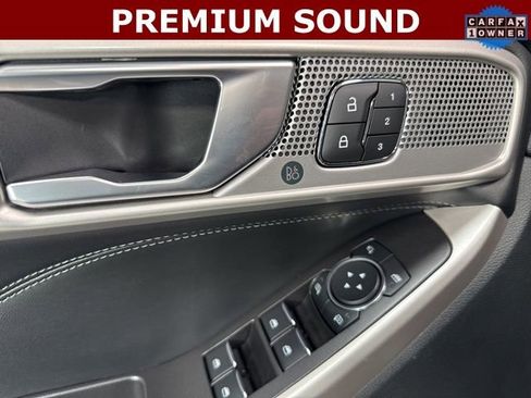 Used 2024 Ford Explorer Limited w/ Equipment Group 301A image 6