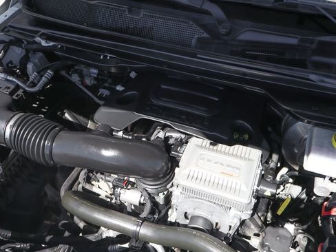 Used 2020 RAM 1500 Laramie image 12