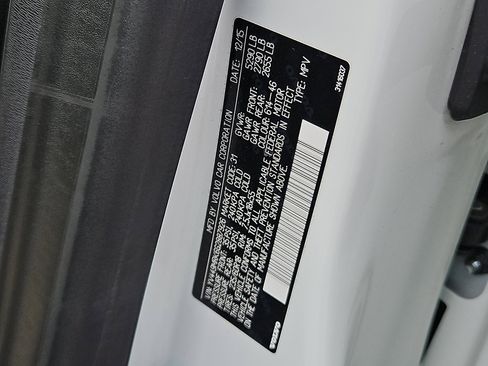 Used 2016 Volvo XC60 T6 w/ Protection Package image 27