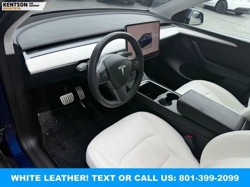 Used 2023 Tesla Model Y Performance AWD/4WD image 27
